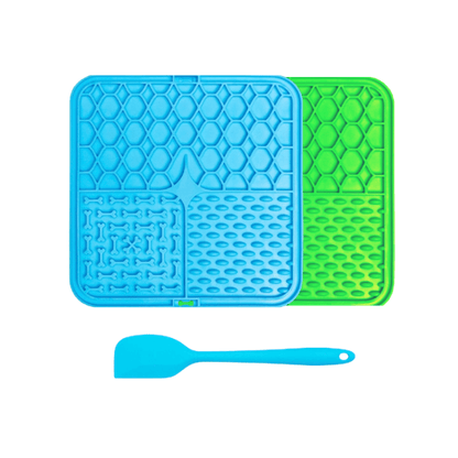 Slow Feeding Lick Mat with Spatula